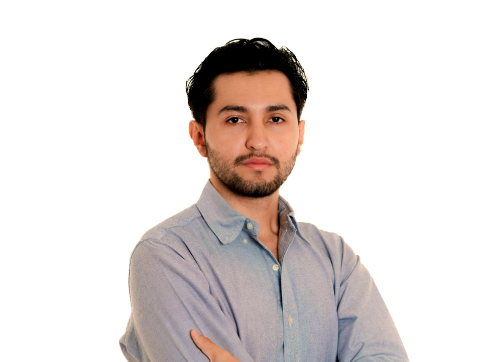 Santiago Barragán — COO de Hostess.